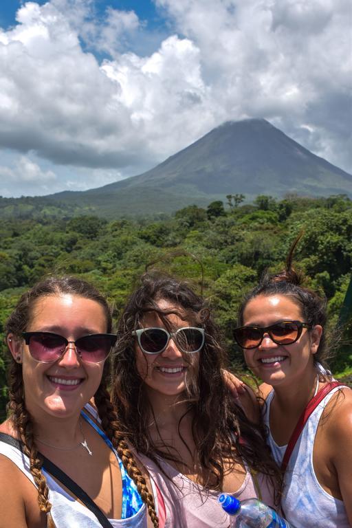 Hotel La Choza Inn La Fortuna Ngoại thất bức ảnh