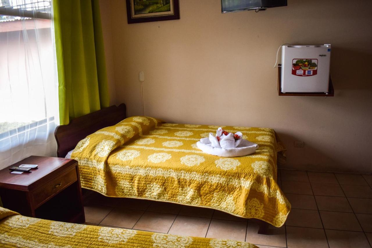 Hotel La Choza Inn La Fortuna Ngoại thất bức ảnh